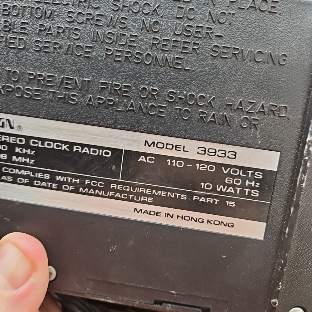 Vintage Flip Clock Radio Sound Design Model 3933 AS IS FOR PARTS - Picture 8 of 8